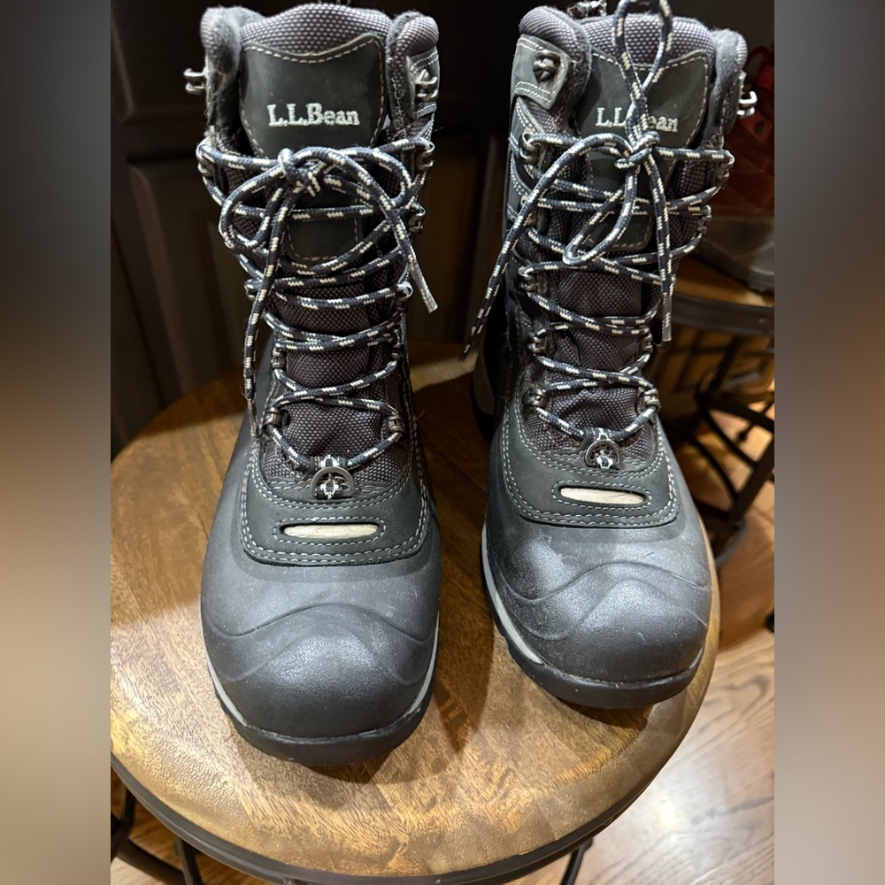 LLBean Women’s Black Primaloft Waterproof DriLex Insulated Medium Size 7